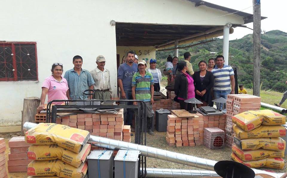 Mas de 80 familias de El Pital, beneficiarias de hornillas ecológicas 3