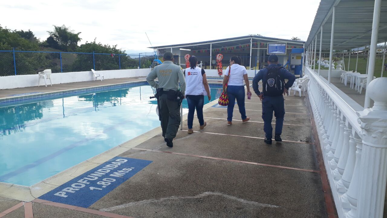 Policía de Turismo realiza control y seguimiento a piscinas en Pitalito 2