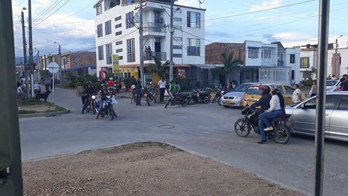 Habitantes de 10 barrios en sector oriental de Pitalito exigieron semaforizar el sector 1