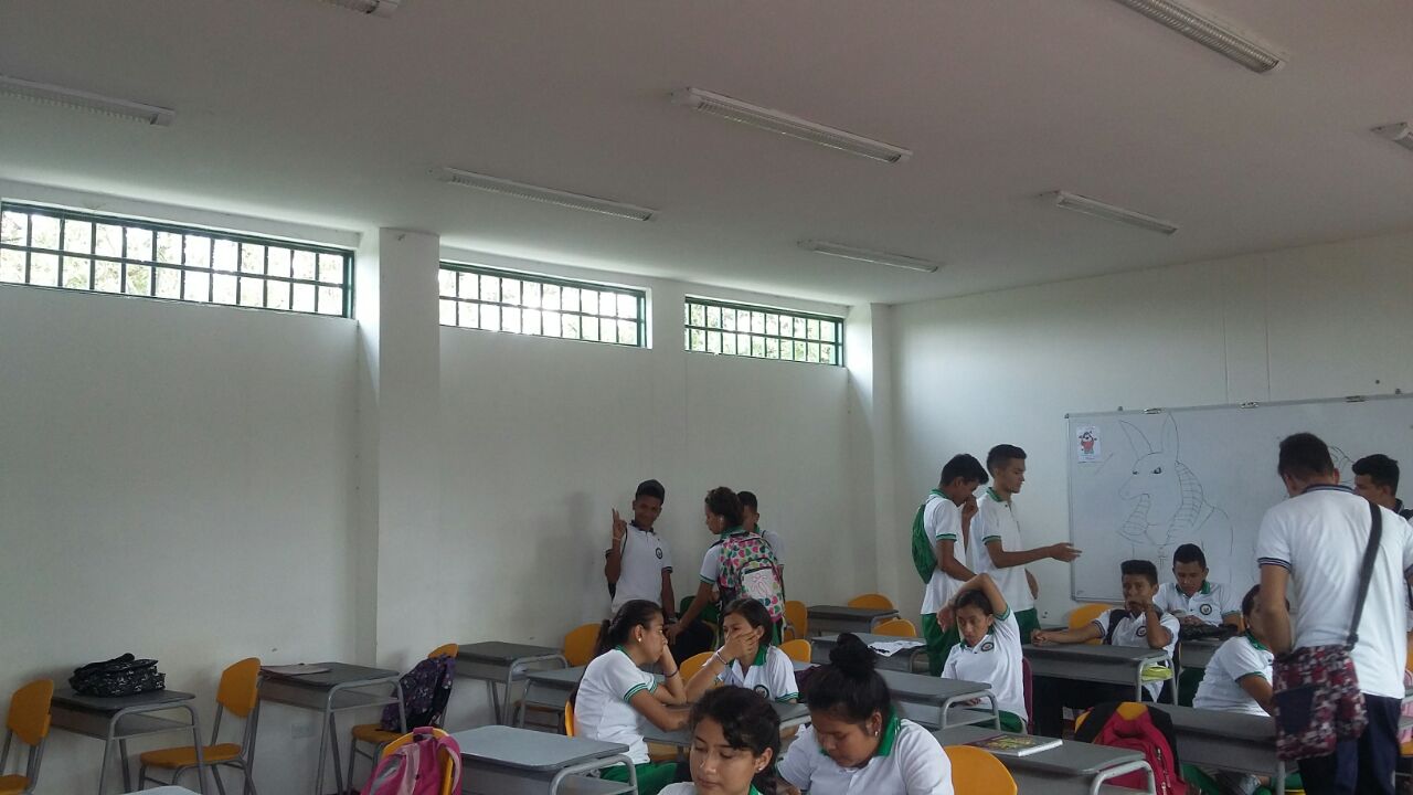 Inconformismo en colegio de Hobo por implementación de la Jornada Unica 2