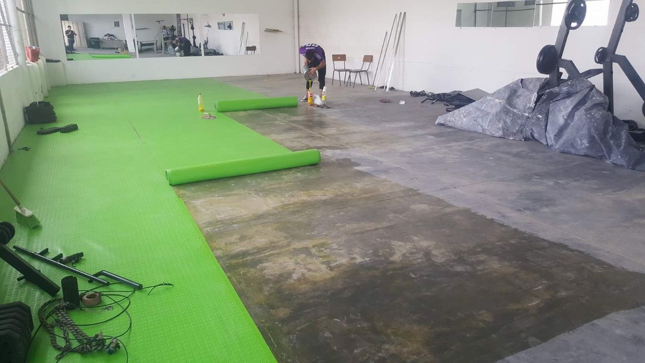 En Altamira existe un Gimnasio Público Municipal, y lo están mejorando 3