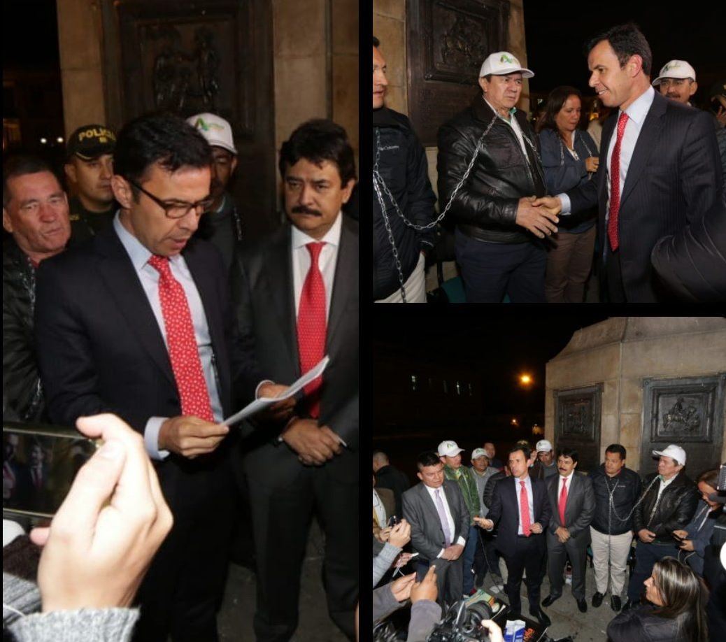 Levantada protesta de los diputados en la Plaza de Bolívar 5