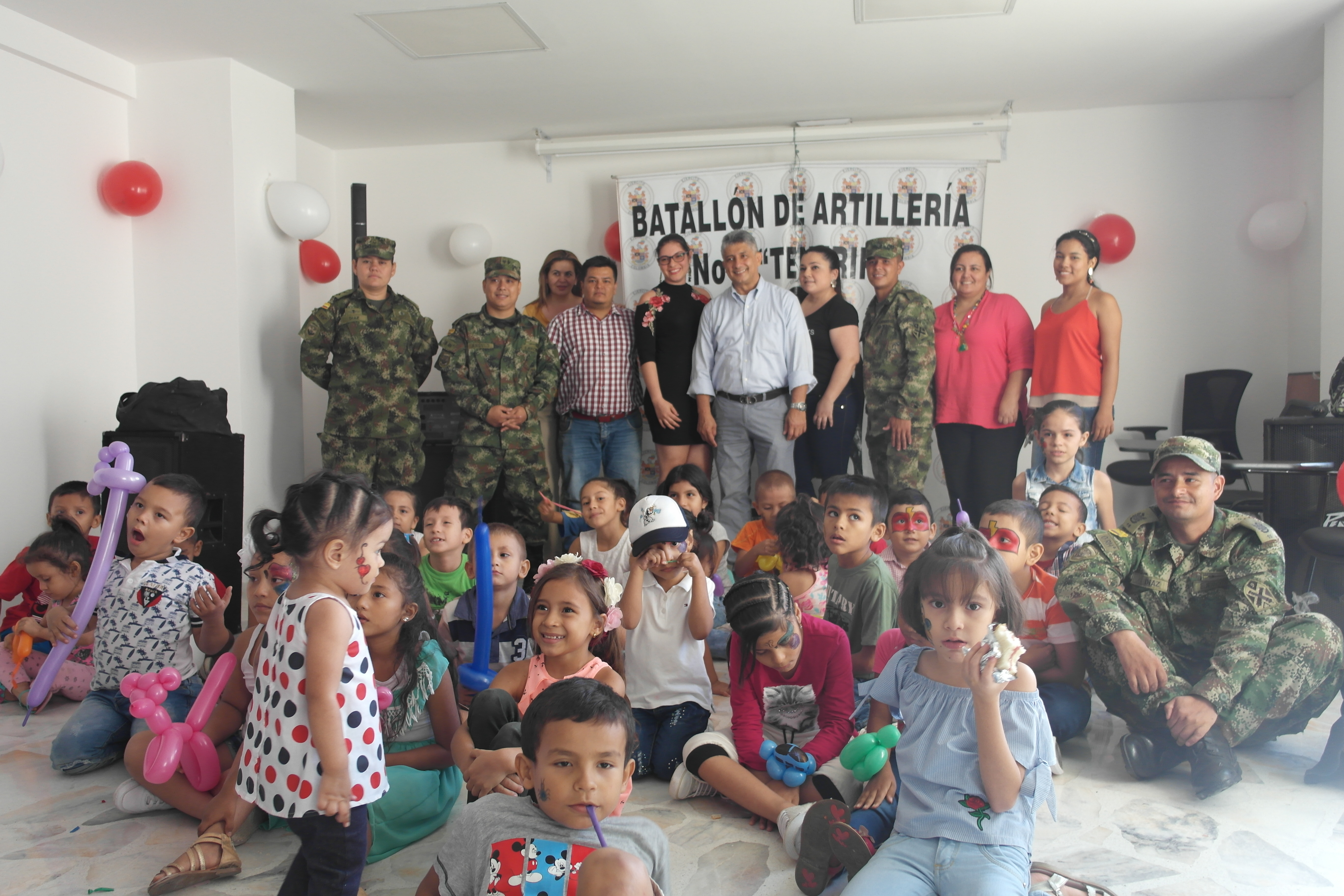 InfiHuila y el Ejército se unieron para celebrar el día de los niños en Neiva 3