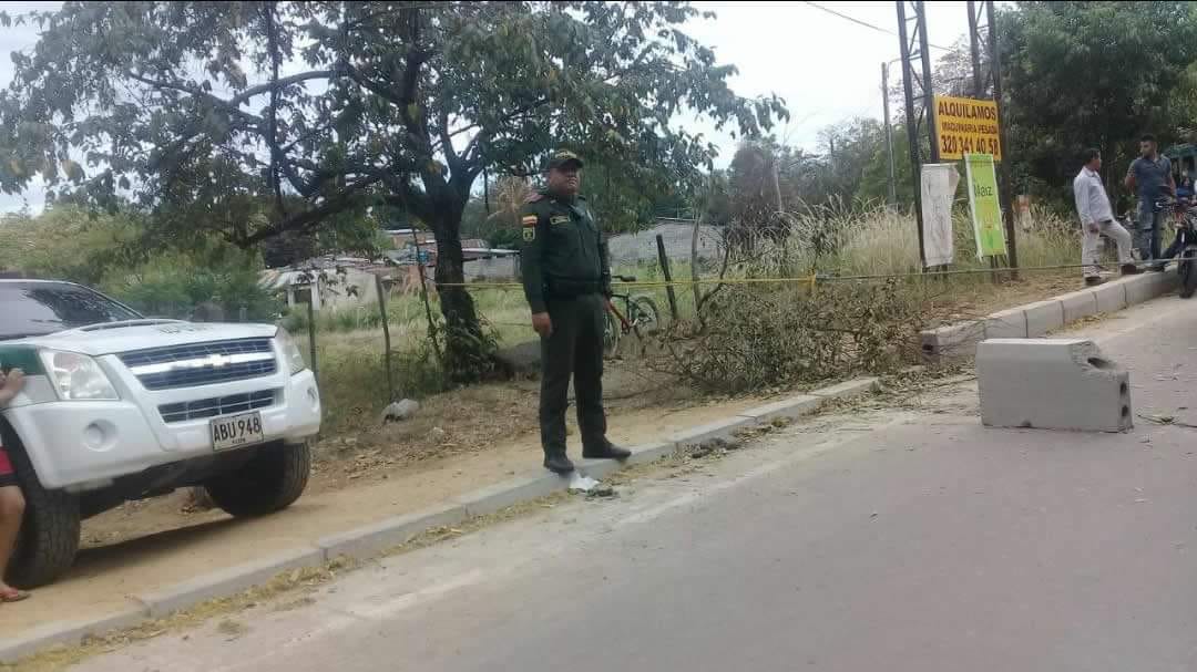 Protesta por incumplimiento en obras viales realizan habitantes de Fortalecillas 3
