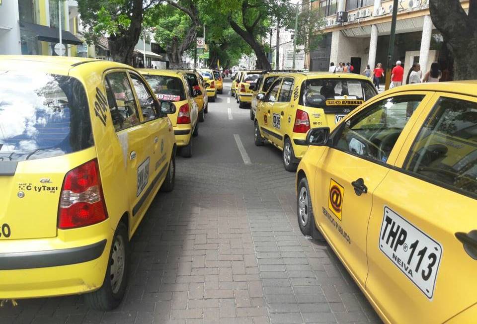 Agobiados por la no solución de sus problemáticas, taxistas de Neiva realizarán un paro 3