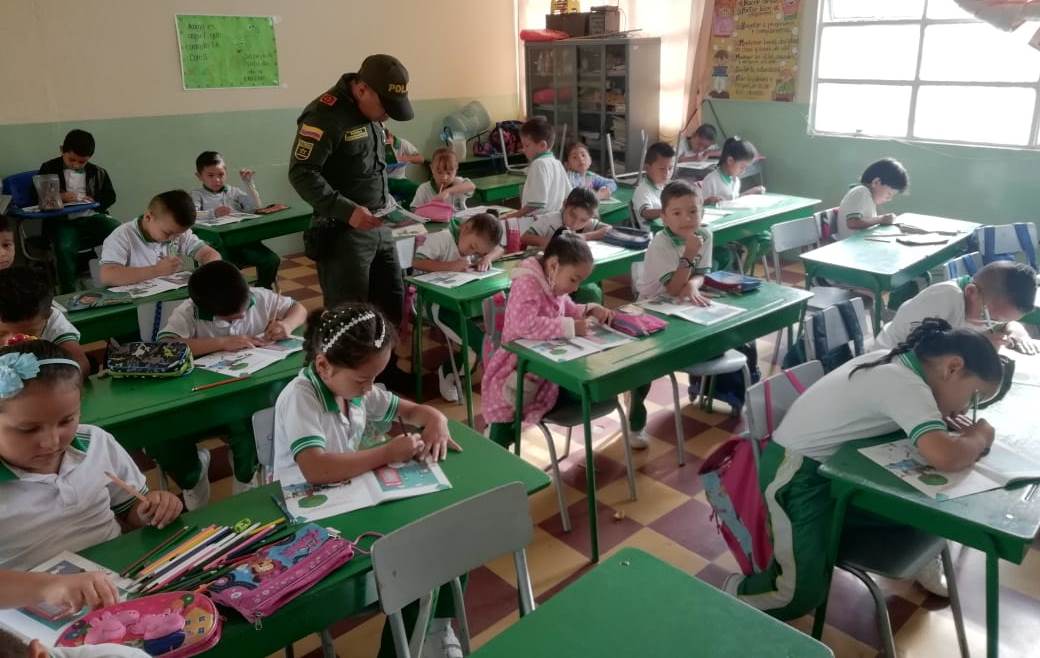 Campaña de prevención de consumo de alucinógenos se cumplió en vereda de Suaza 2
