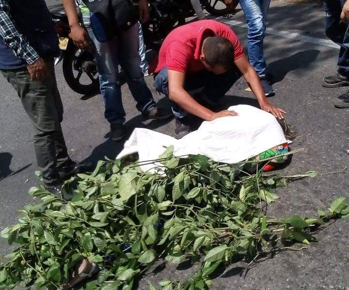 Dos heridos, tras aparatoso accidente en la vía Neiva-Campoalegre 4
