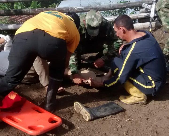 Adulto mayor fue embestido violentamente por un toro en El Agrado 2