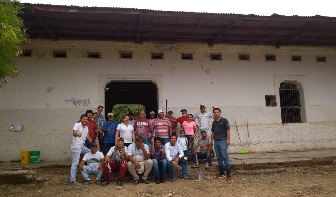 Habitantes de Villavieja asearon y recuperaron la estación del ferrocarril 3