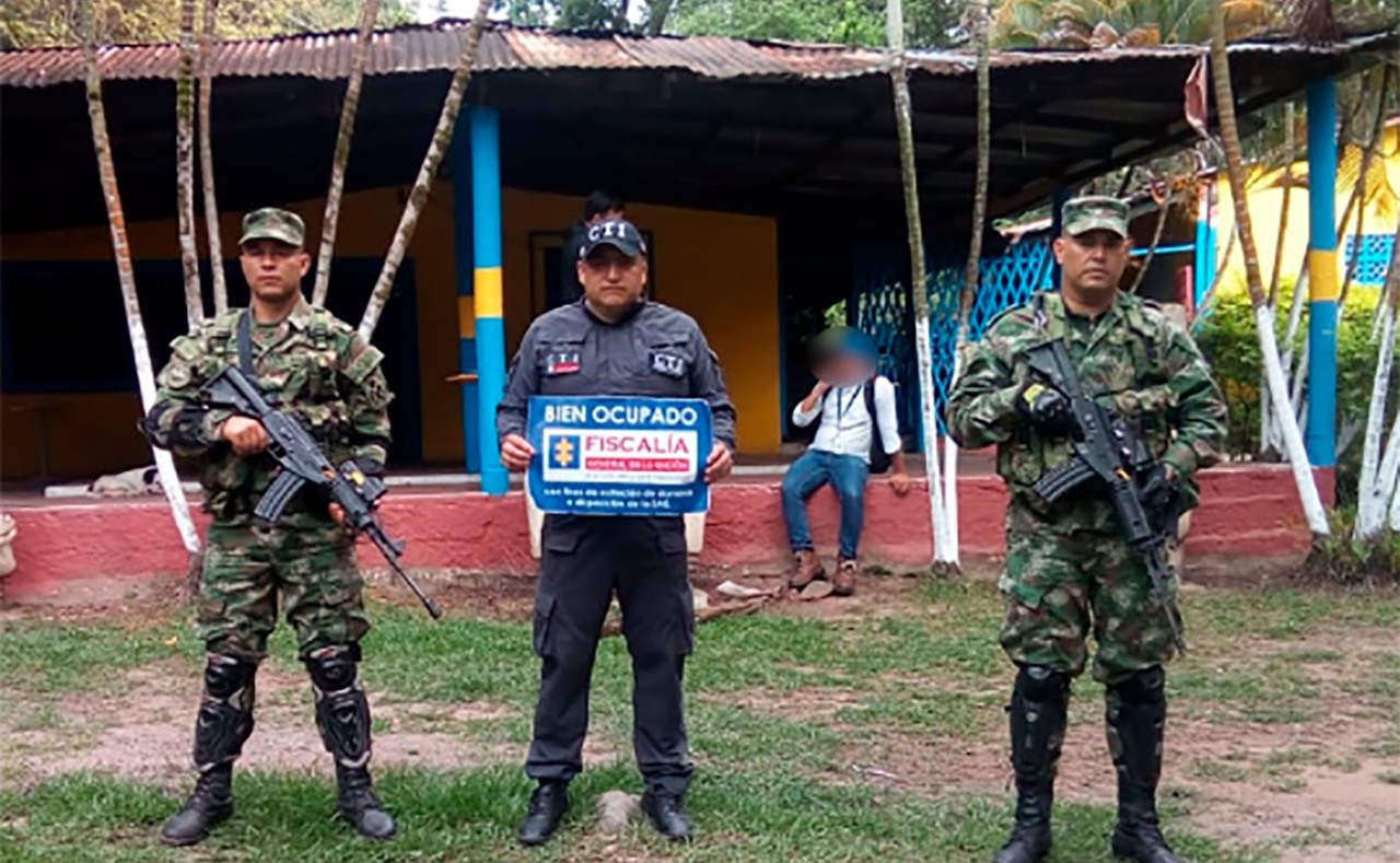 Ejército y CTI realizaron labores de extinción de dominio en Rivera 3