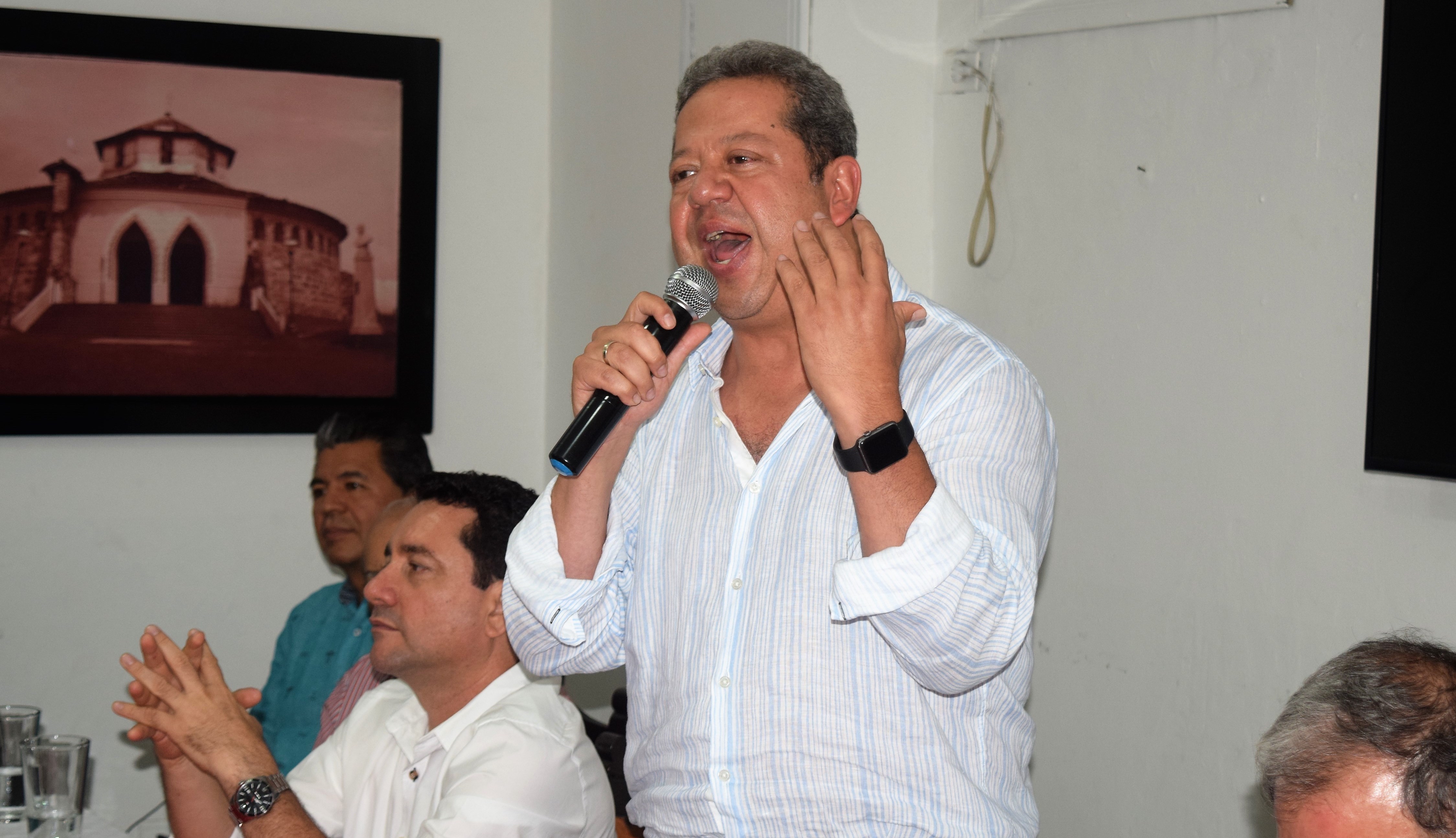 Luis Enrique Dussán López propone agenda de crecimiento para el Huila 2