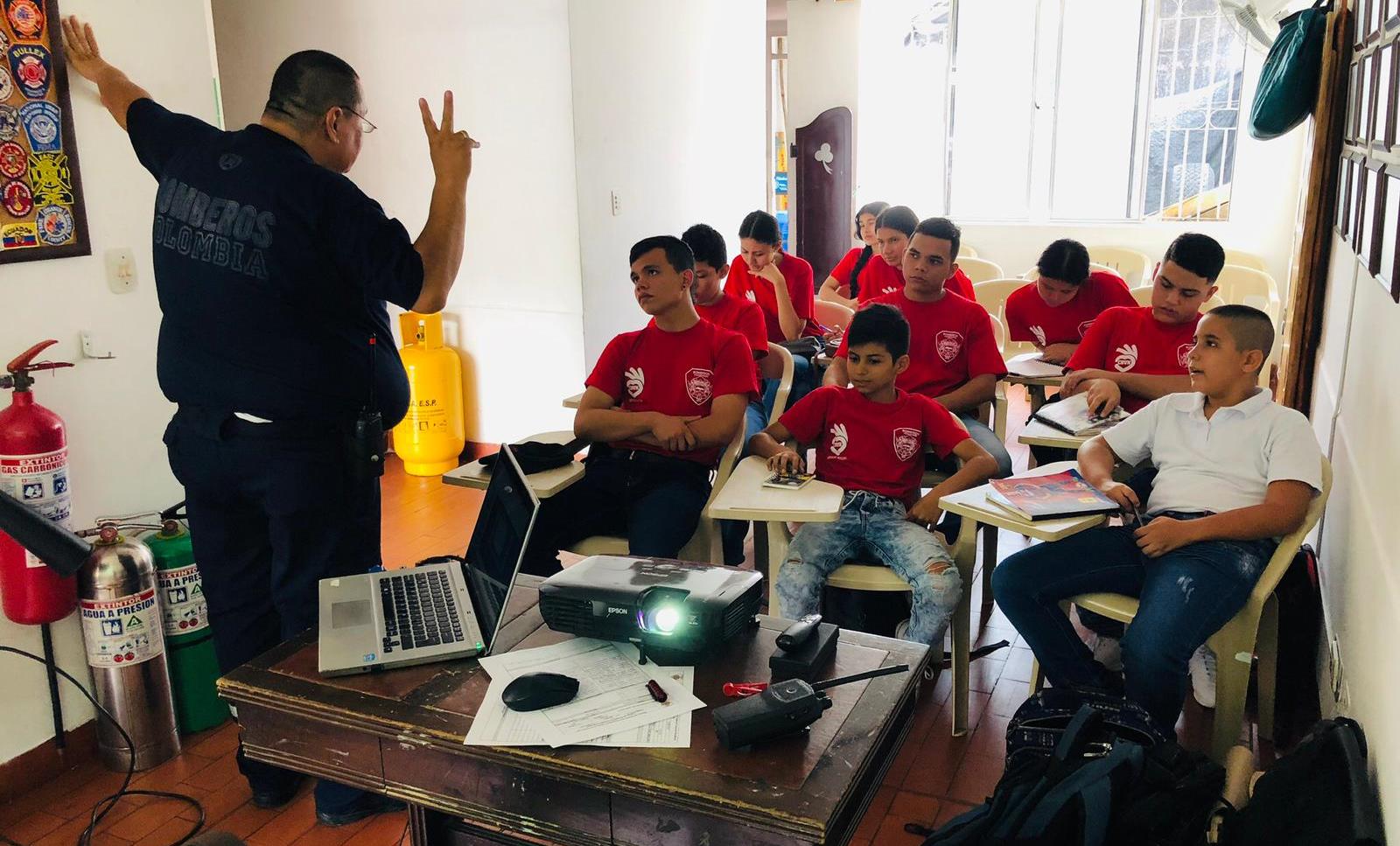 Por falta de apoyo, Bomberos Voluntarios de Neiva cerrarán su sede 3