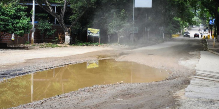 Denuncian graves daños viales en la zona de ingreso a Palermo 1