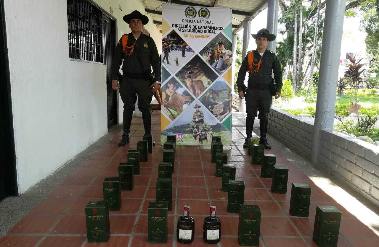 Incautan licor y medicamentos ilegales en establecimientos de Neiva 1