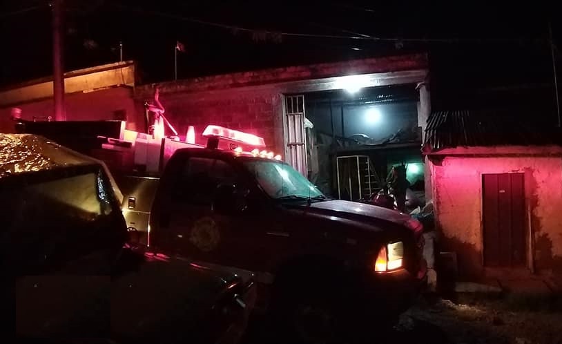 Emergencia por incendio de una bodega de café en zona urbana de Acevedo 1