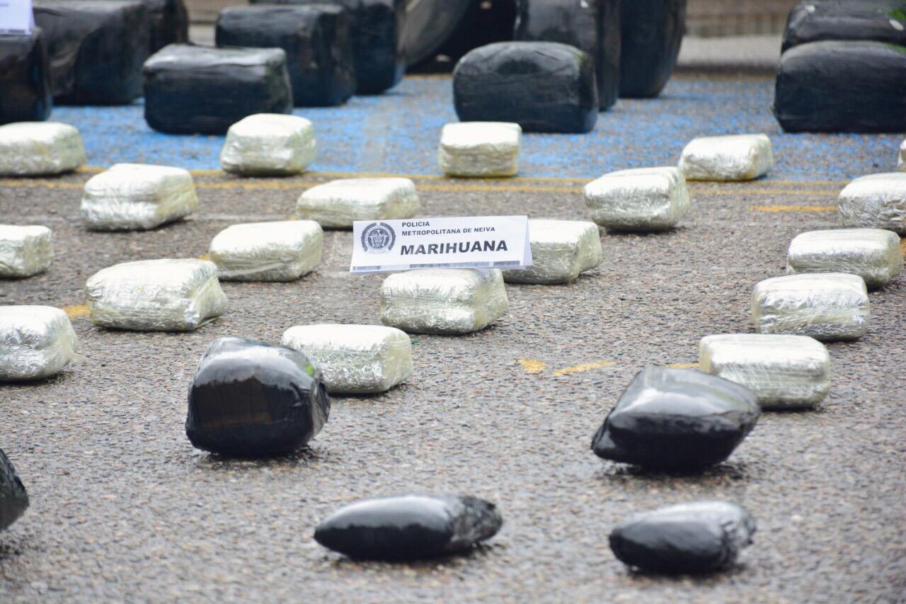 Autoridades incautaron millonario cargamento de marihuana 2