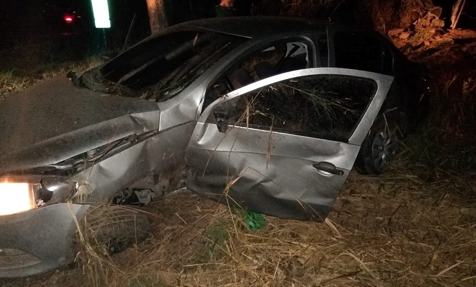 Accidente en la vía Neiva-Campoalegre dejó tres jóvenes heridos 2