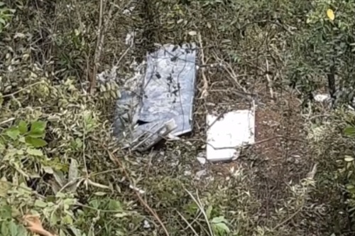 Vehículo de carga cayó por un abismo en la vía Santa María-Palermo 4
