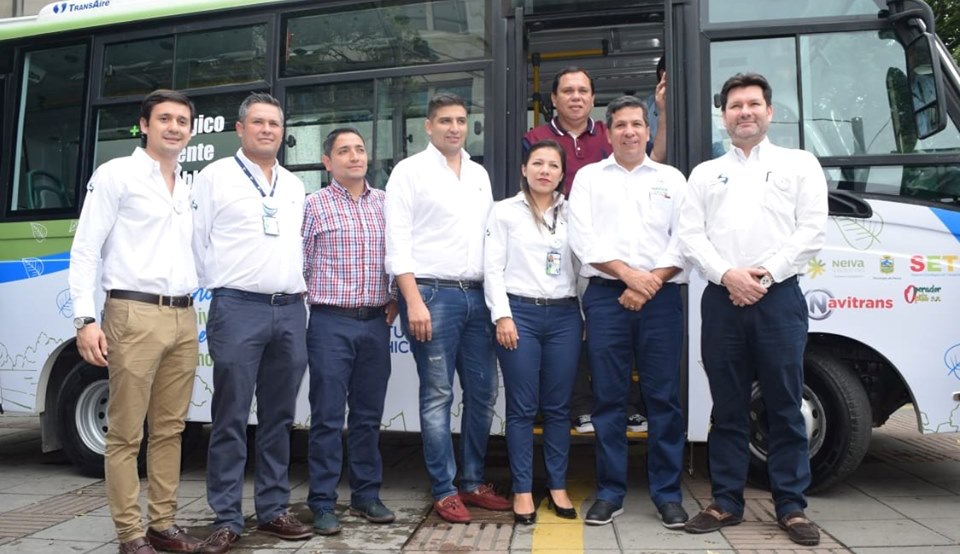 Presentan primer bus colectivo a gas para transporte de pasajeros en Neiva 1