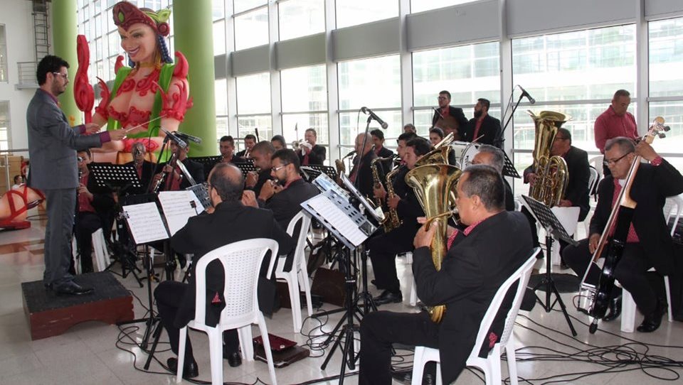 Trajes típicos e instrumentos musicales fueron entregados a municipios 2