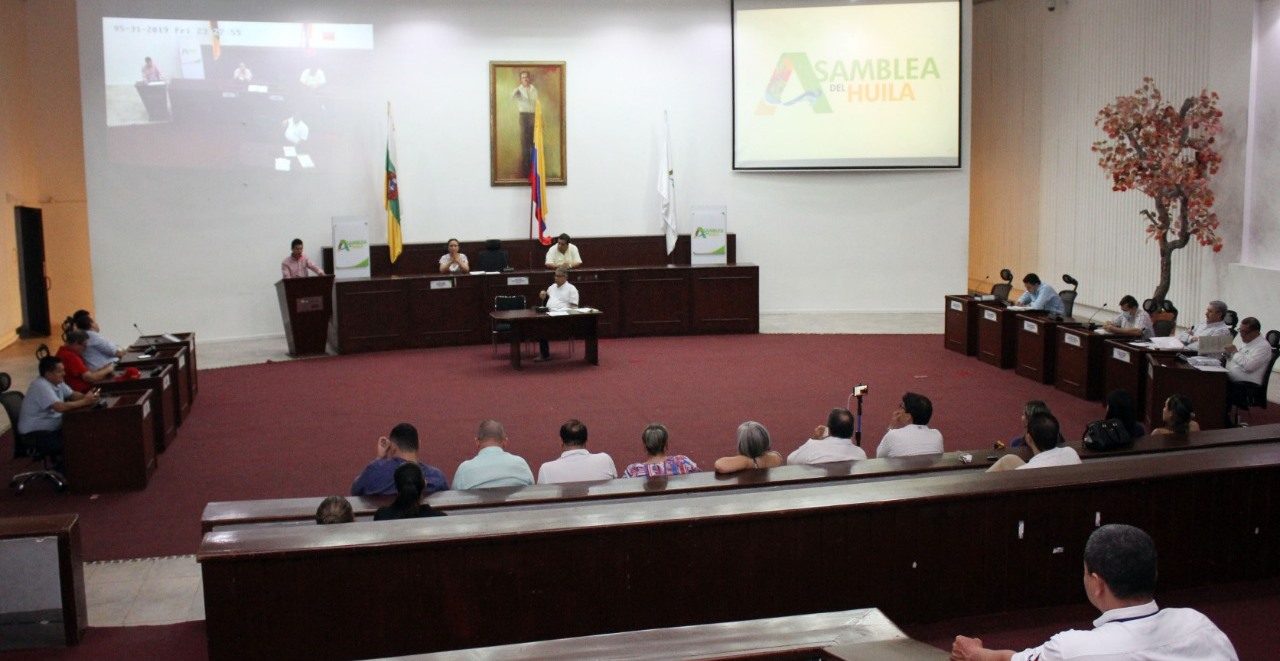 Seis diputados compiten por ocupar la nueva presidencia de la Duma 1