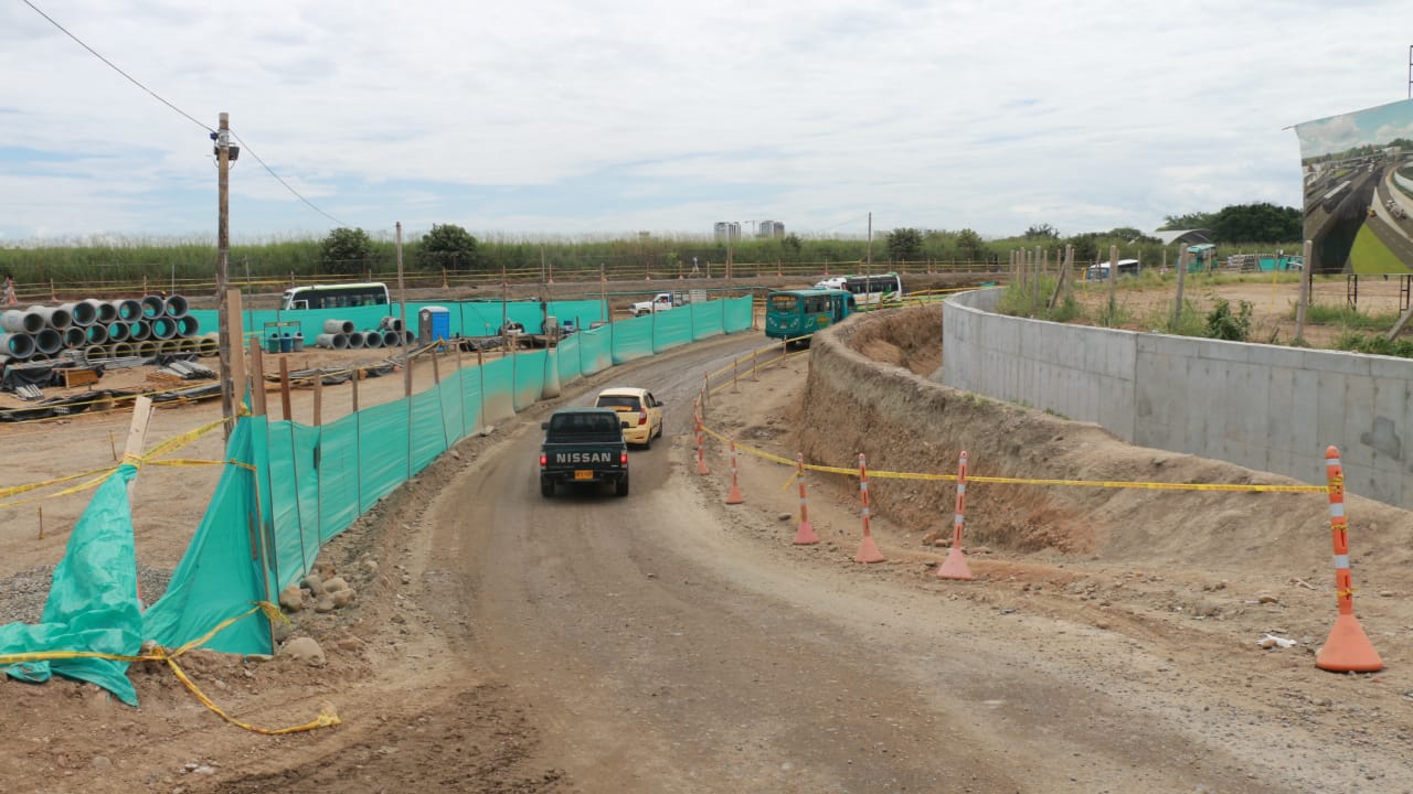 Paralizan obras del Intercambiador Vial de la USCO en Neiva