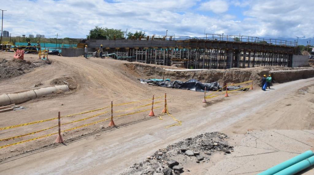 Paralizan obras del Intercambiador Vial de la USCO en Neiva