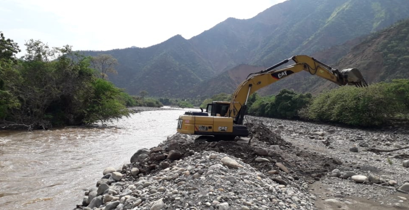 Más de 2 mil habitantes de Colombia Huila, aislados por afectaciones viales. 4