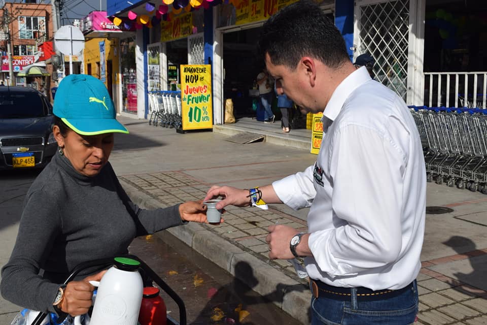 Campaña de Franky Vega, recorre las calles de Pitalito 1