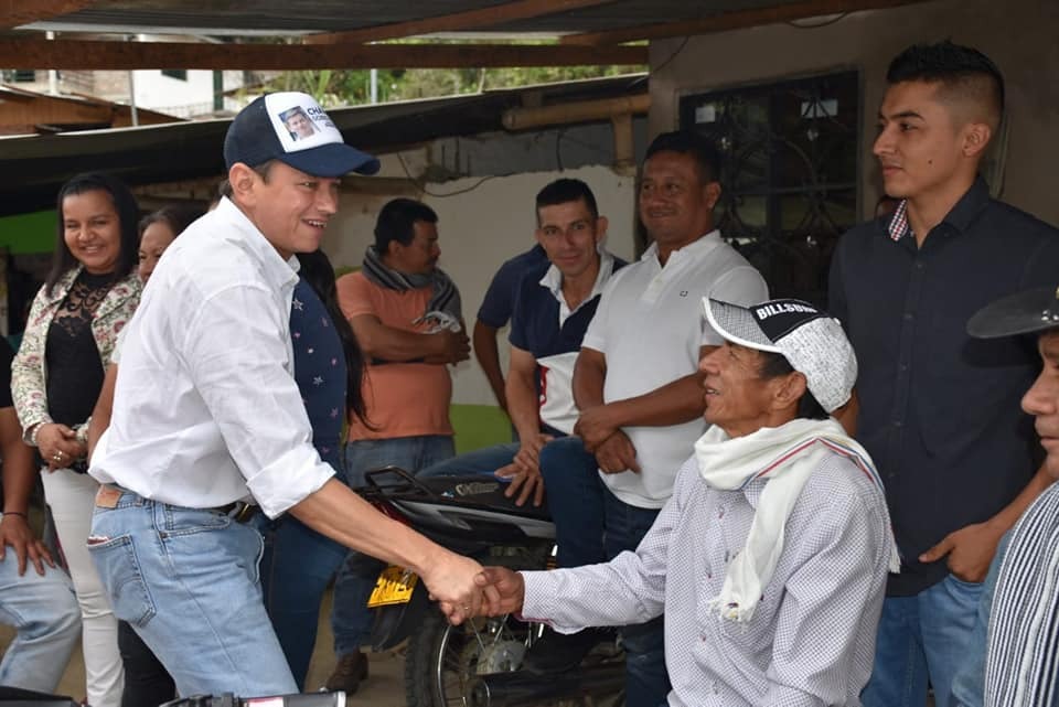 Chávarro comprometido con cafeteros del occidente del Huila 1