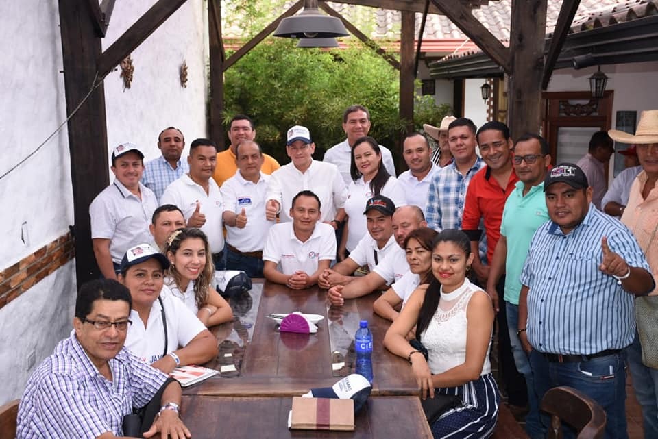 Chávarro comprometido con cafeteros del occidente del Huila 3