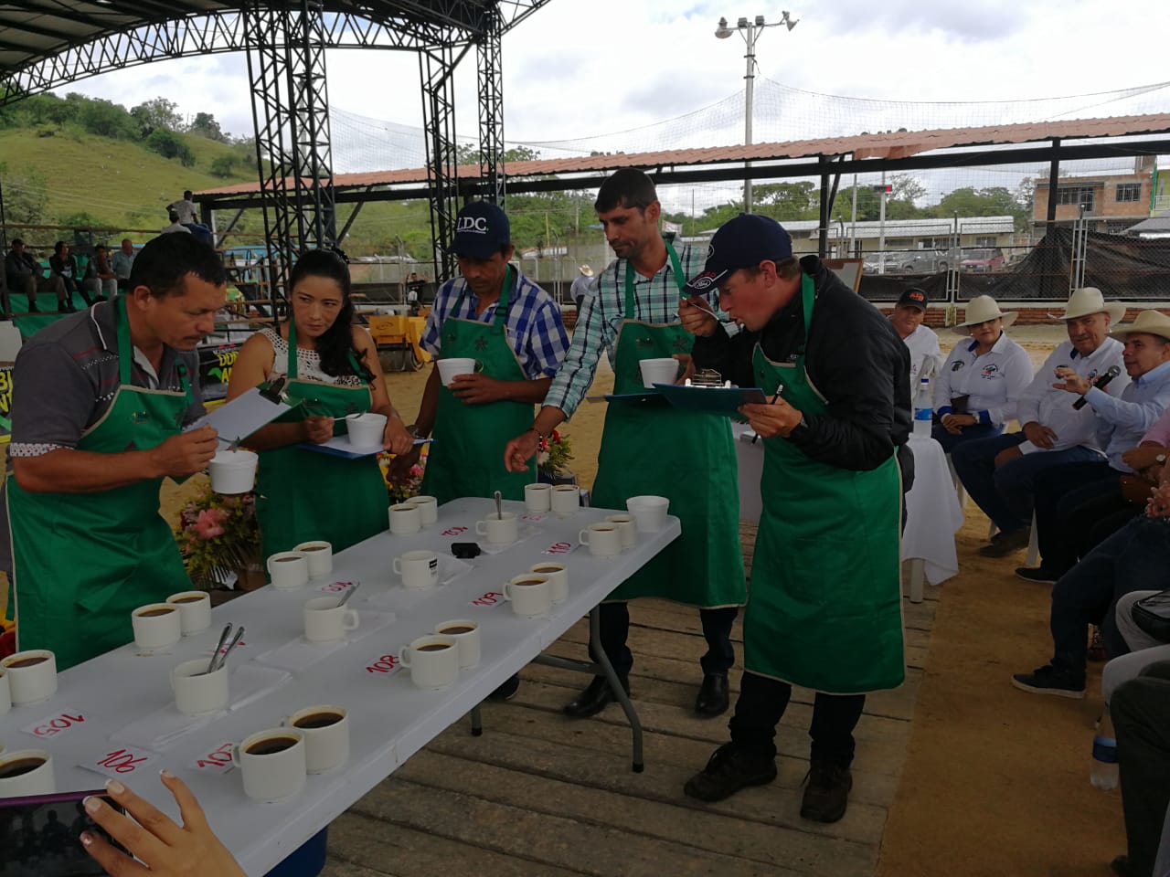 Con gran éxito se cumplió Feria Exposición Equina Grado B, en Suaza 1