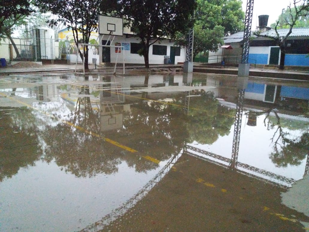Lluvias causan estragos en institución educativa de Hobo 1