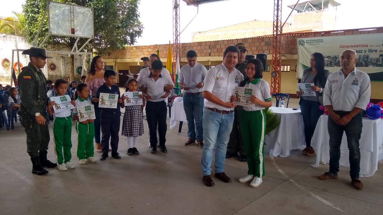 Exitosa jornada de prevención en consumo de estupefacientes en La Argentina 3