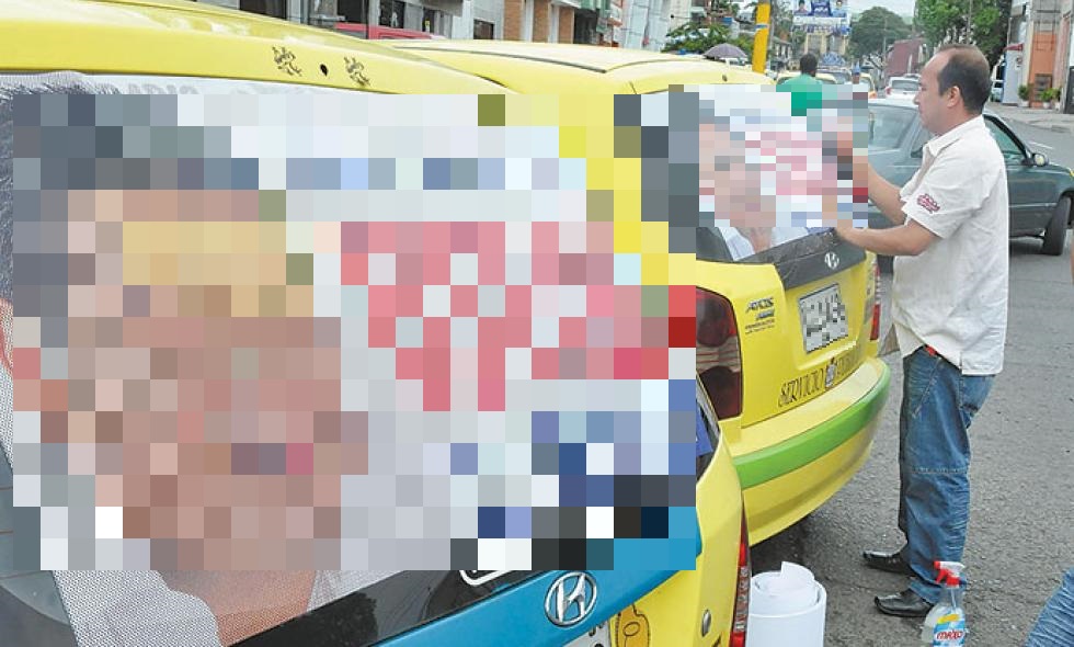 Taxistas de Neiva deberán desmontar la publicidad política de sus vehículos 2