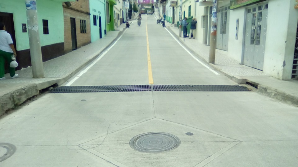 Satisfacción en Tarqui por nuevas obras de mejoramiento vial urbano 3