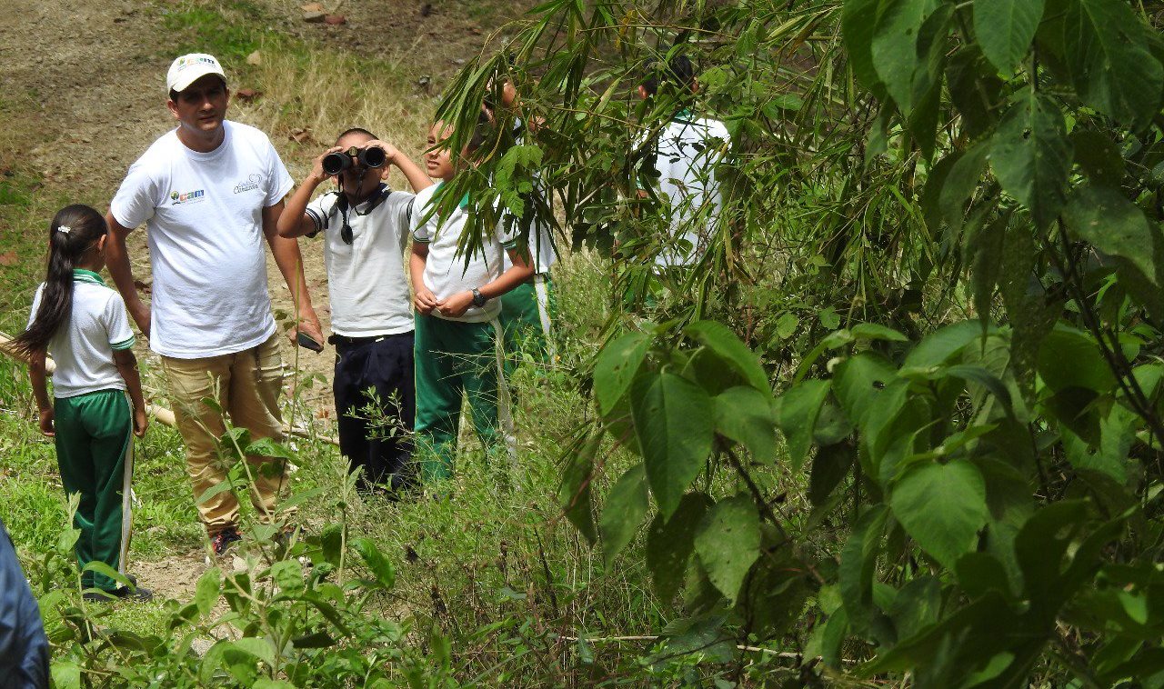 Niños de Iquira se convierten en defensores del Medio Ambiente 3