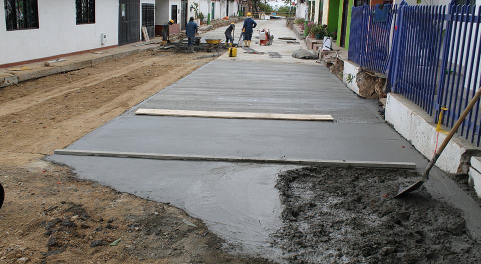 Obras de pavimentación vial urbana se desarrollan en Rivera 1