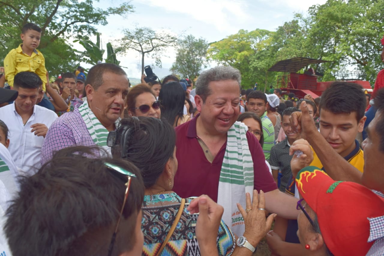 Maratónica gira de Dussán por el Huila 2