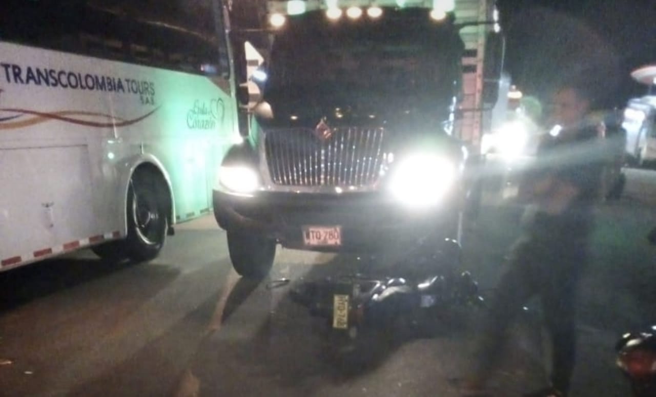 Motociclista fue arrollado por un camión en zona urbana de Altamira 1