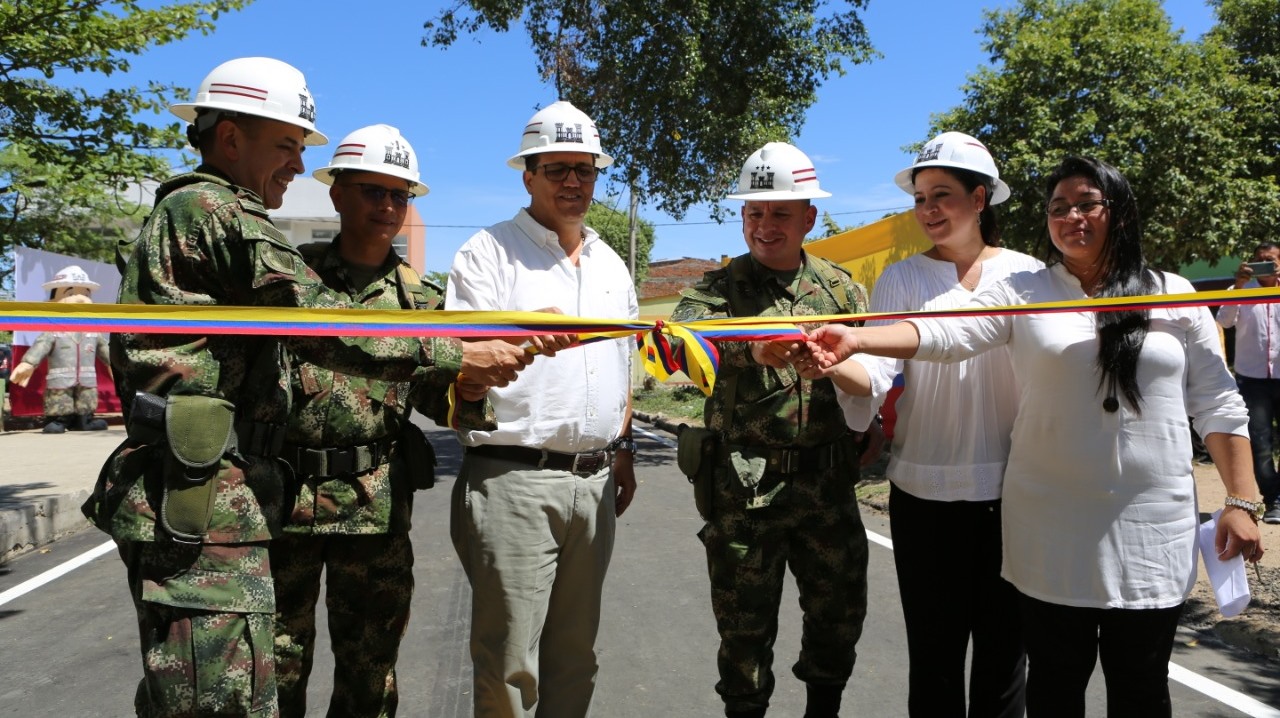 Convenio Ejército - Alcaldía, permitió pavimentar cinco tramos viales en Neiva 3