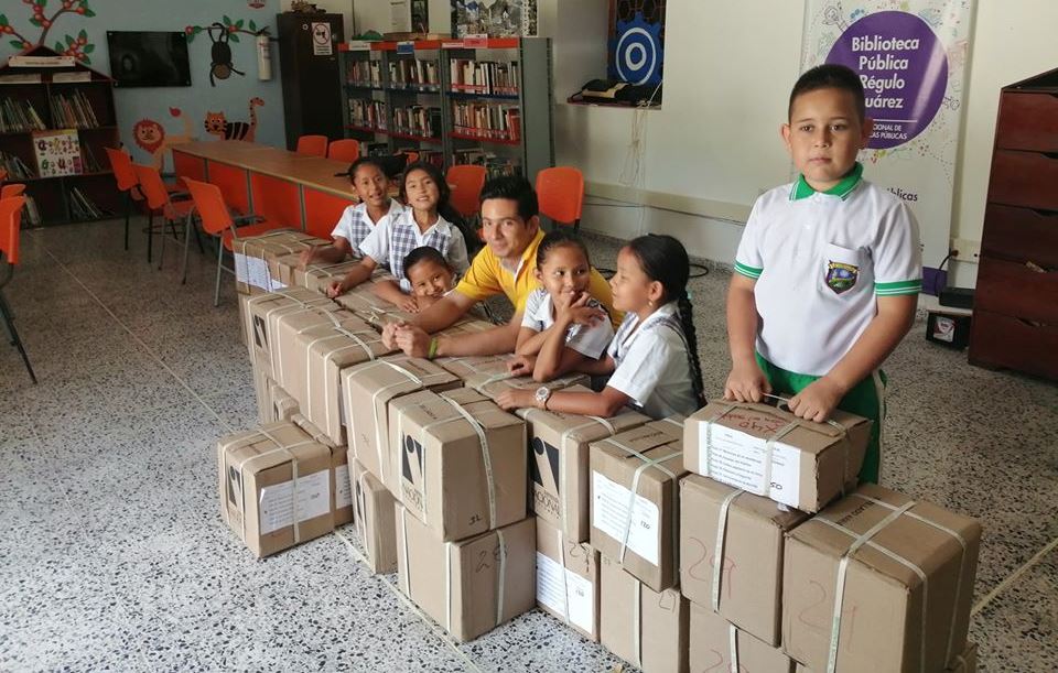 4.590 nuevos libros fueron entregados a la Biblioteca Pública Municipal de Tesalia 3