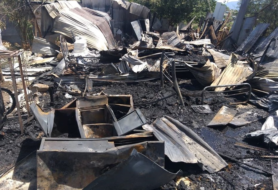 Incendio acabó con dos humildes viviendas en Neiva 2