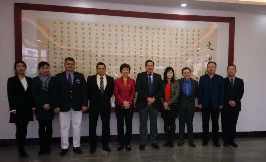 Catalogan de exitosa la política de internacionalización educativa de Neiva 1