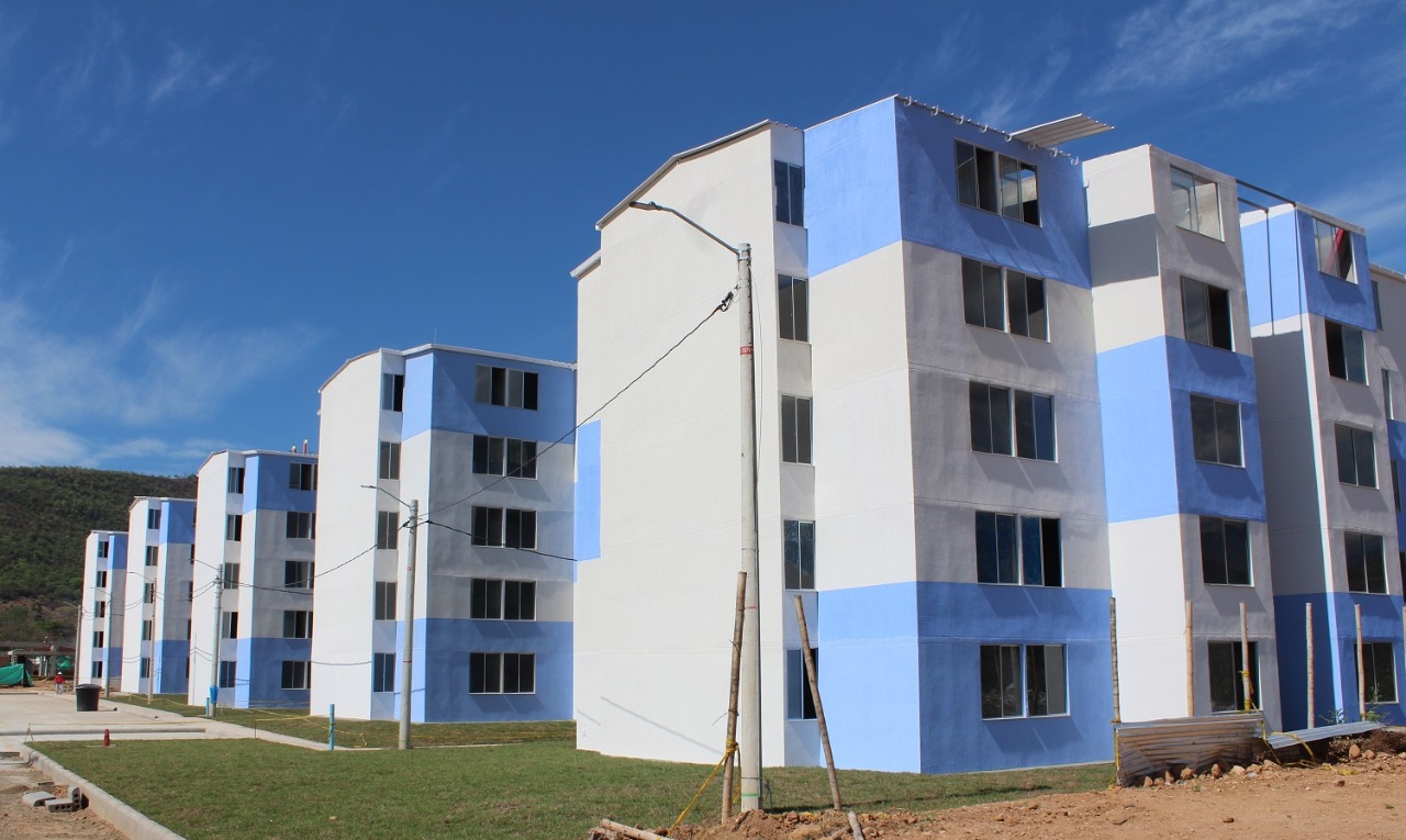 Finalizó construcción de 200 viviendas gratuitas en Palermo y Rivera 3