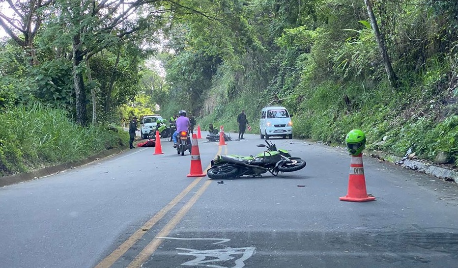 Fallece motociclista en la vía Paicol-La Plata 1