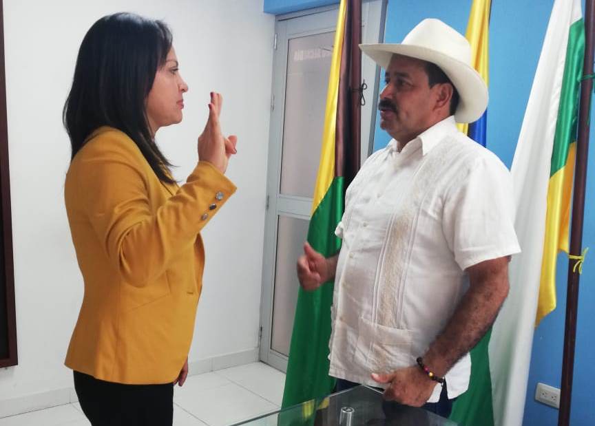 Asumió funciones nueva gerente del hospital municipal de Acevedo 1