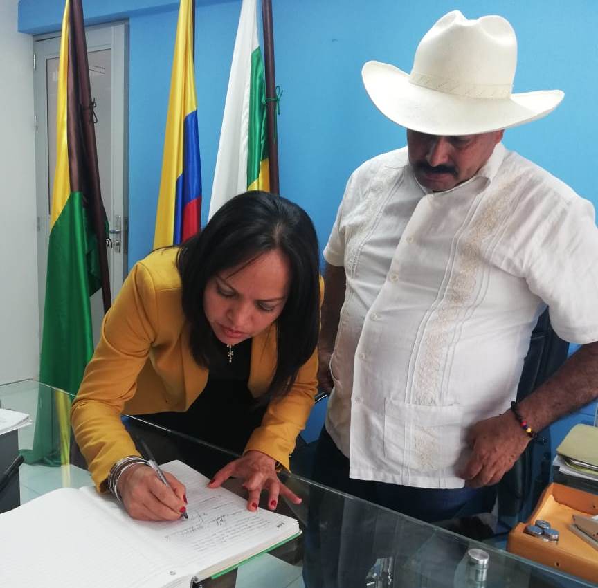 Asumió funciones nueva gerente del hospital municipal de Acevedo 2