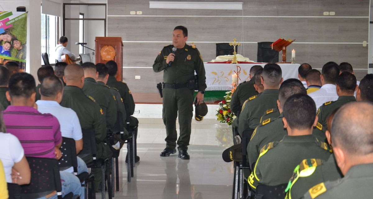 Designan nuevo comandante para el Departamento de Policía Huila 3