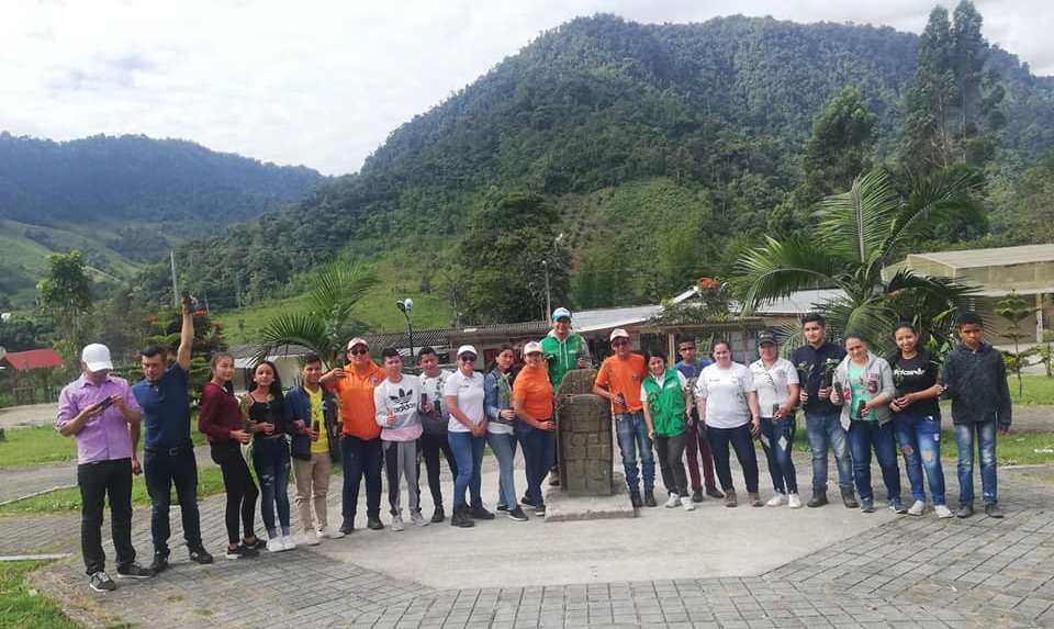 Conformado grupo de monitoreo ambiental comunitario en Saladoblanco 1